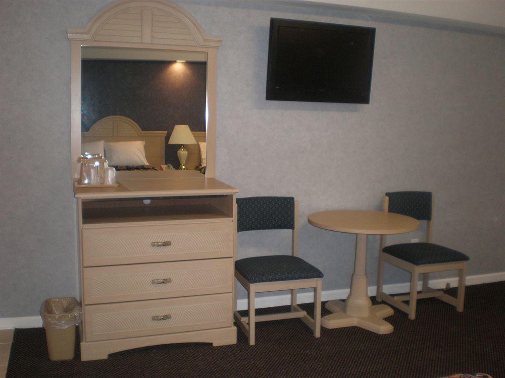 Village Inn & Suites - Smithville Δωμάτιο φωτογραφία